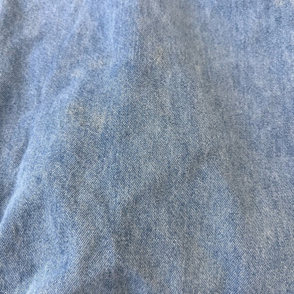 Vintage Capacity Light Wash Embroidered Full Sleeve Chambray Shirt Women’s M - Picture 8 of 8